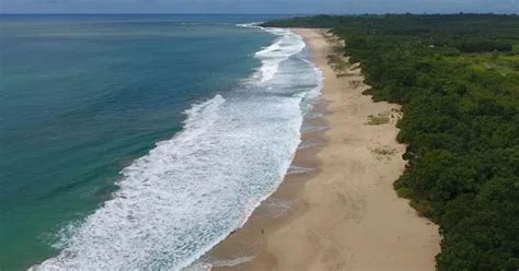 Ciletuh geopark is a world nature reserve area named as a unesco global geopark in 2018. Jajal Jalur Geopark Ciletuh, Ini Kata Pj Gubernur Iriawan ...