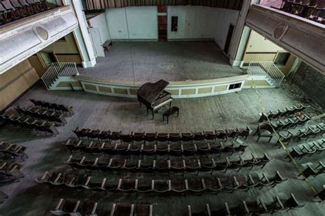 Hidden History Inside The Abandoned Jw Cooper School In Shenandoah