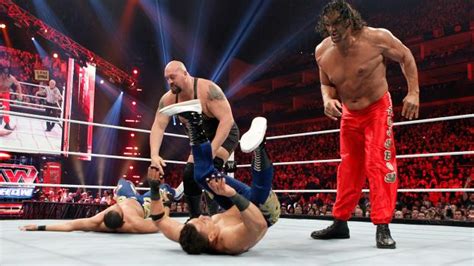 Wwe In Live Big Show And The Great Khali Vs Primo And Epico
