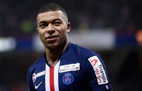 Kylian was your biggest supporter, jumping up in celebration as you cheer when you bagged yourself a few goals for your country. Coronavirus. Kylian Mbappé fait "un très gros don" à la ...