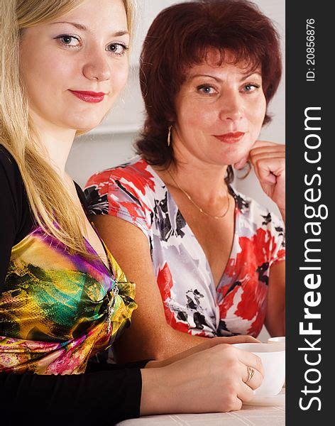 mom and her adult daughter free stock images and photos 20856876