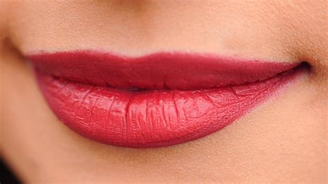 Treatments That Work How To Get Fuller Lips Luxlife Magazine