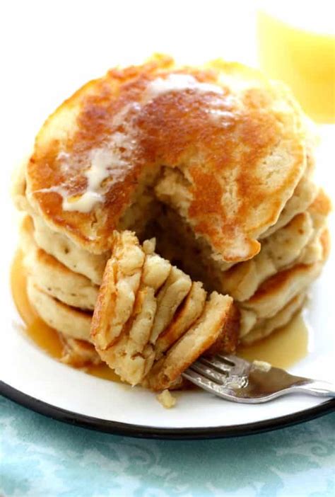 Light And Fluffy Vegan Pancakes The Pretty Bee