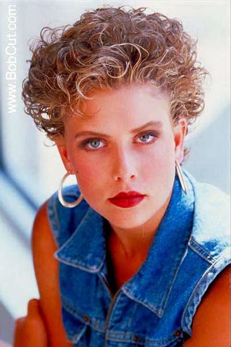 This pretty hairstyle is ideal for anyone looking for a successful hairstyle for everyday wear. Perm hairstyles for short hair