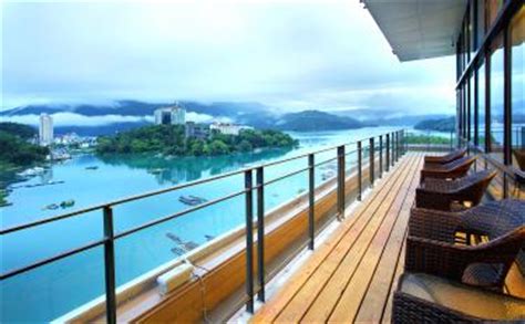 2010 the sun moon lake hotel (riyuetan dafandian) is a luxurious hotel situated on the bank of nantou's picturesque tourist attraction, sun. FEATURE: Sun Moon Lake offers range of high-end hotels ...