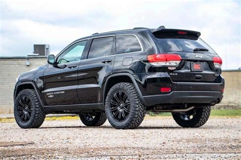 Good to see a few angles of one off road. Jeep Grand Cherokee Wk2 Off Road - Foto Jeep and Wallpaper HD
