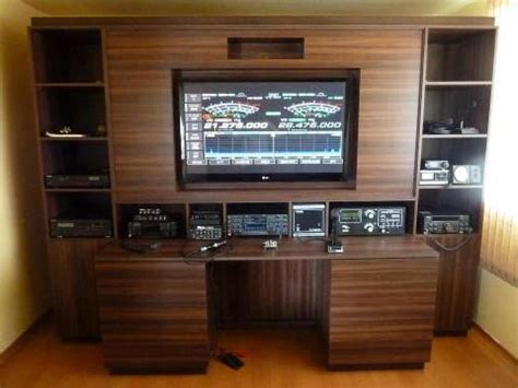 This website is for anyone that loves building ham radio antennas or anything. OM unknown | Ham radio equipment, Radio kit, Ham radio
