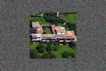 Richiedi informazioni e prenota la tua vacanza di lusso o weekend tra 1 annunci su casevacanza.it. Berlusconi vende Villa Certosa per 470 milioni a un russo ...