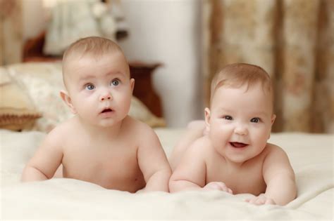 why do twins run in families scientists identify two common genes in mothers