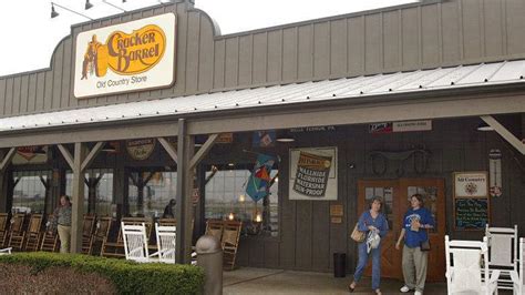 Our wish for you this christmas: Cracker Barrel Christmas Eve & Day 2020 Hours: Is It Open ...