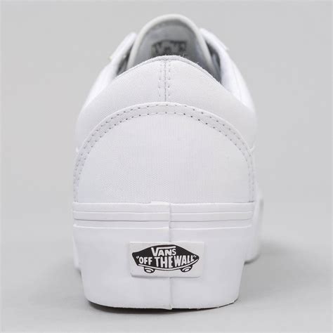 Download Vans Off The Wall White Shoe Wallpaper
