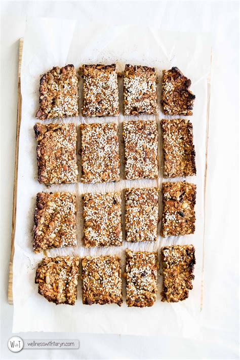 Butter (or spray with a non stick cooking spray) a 9 inch. Chewy Granola Bars | Chewy granola bars, Chewy granola, Granola bars