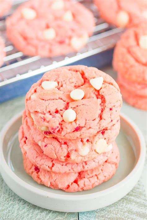 I will be mulling it over, tweaking it and seeinh what i come up with. Strawberry Cookies (Made with Cake Mix!) - Pumpkin 'N Spice