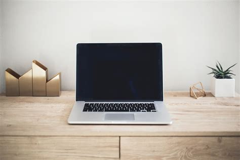 750 Macbook Pictures Hq Download Free Images On Unsplash