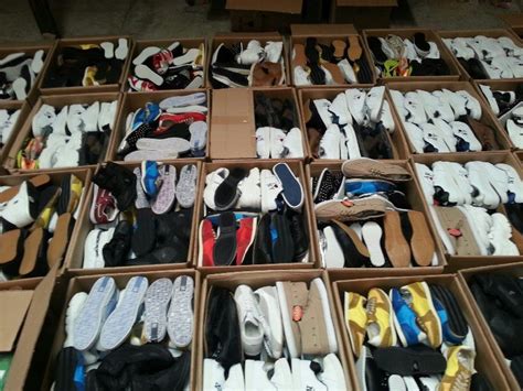 Athletic Footwear Sneakers Assortment Wholesale 05 1284 580