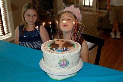 Born and raised in texas. Gabi's Birthday cake...her favorite singer Selena Gomez ...