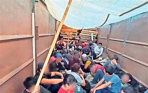 Aseguran A 60 Migrantes Hacinados En Camión