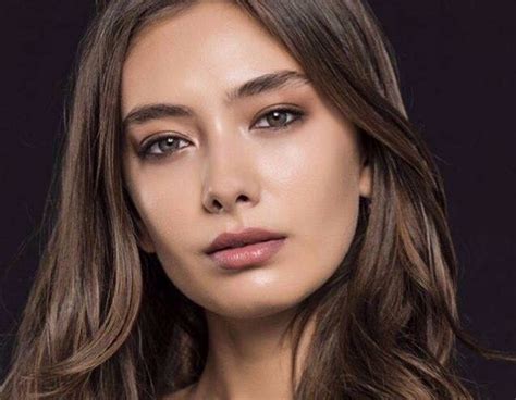 Neslihan Atagül ️ ️ Prettiest Actresses Turkish Beauty Turkish Actors