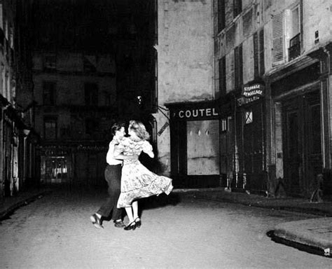 Dancing In The Streets Of Paris 1940s Robert Doisneau The Last Waltz Black And White