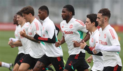 Man Utd player wanted to follow in 'inspirational' club legend's