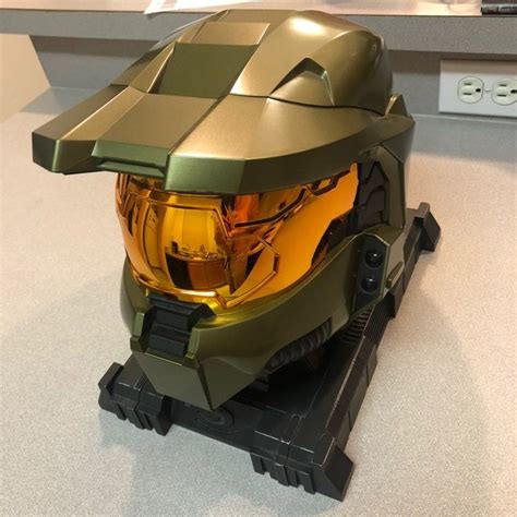 Halo 3 Master Chief Helmet Collectible In 2021 Master Chief Halo