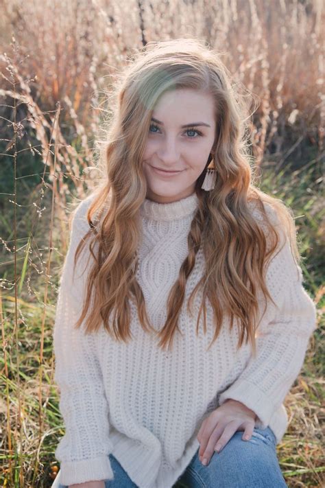 Pin By Avery Klootwyk On Senior Pictures Fall Trends Outfits