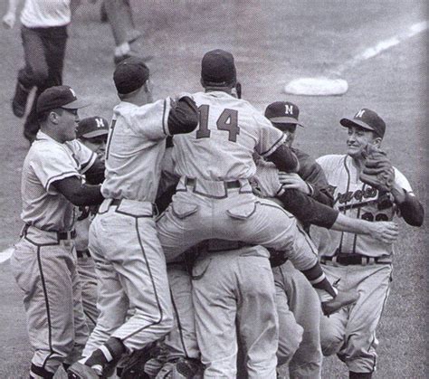 Milwaukee Braves Win 1957 World Series Braves Game Braves Baseball