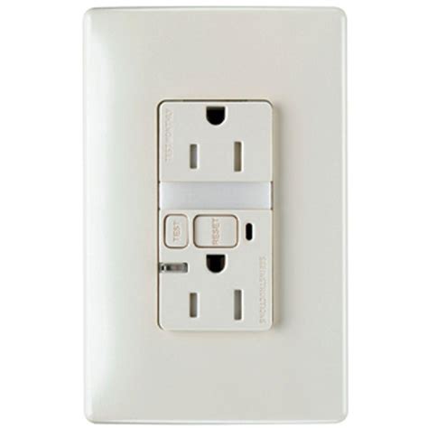 Legrand Pass And Seymour 15 Amp Tamper Resistant Gfci Combo Receptacle