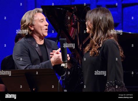 Roberto Alagna Et Aleksandra Kurzak Participent Au Concert Roberto