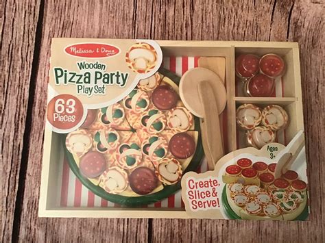 New Melissa And Doug Kids Wooden Pizza Party 63 Piece Toy Play Set Free