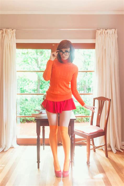 Kayla Erin As Velma Dinkley Cosplay Cosplayers And Babes