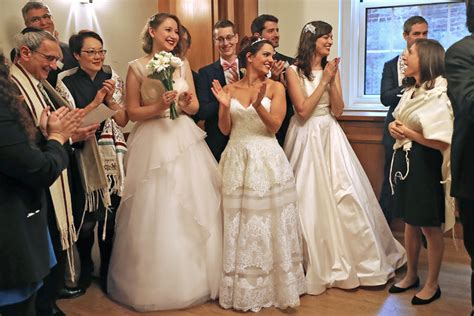 3 Weddings 4 Dozen Rabbis And 1400 Cupcakes The New York Times