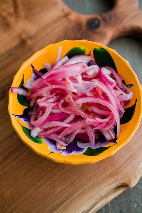 Mexican Pickled Onions Cebollas En Escabeche Red Onion Recipes New