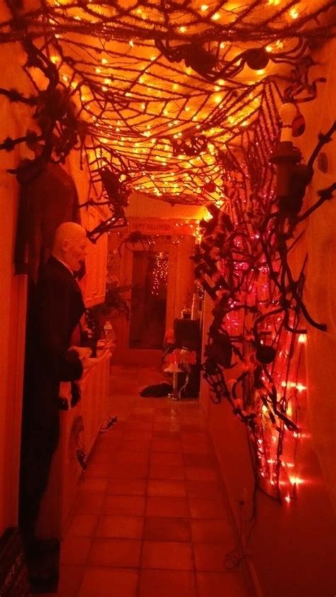 18 Spooky Lighting Ideas For Halloween Night 2019 Halloween Party