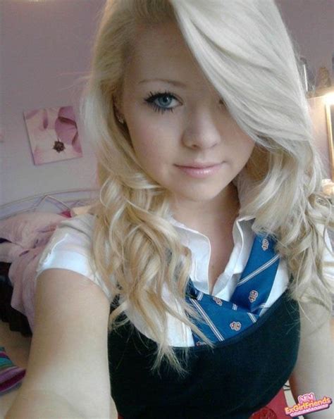 Amazing Pic Featuring Lovely Blonde Teen Photo 1