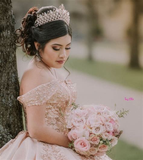 Quince Picture Ideas Quince Pictures Quinceanera Photoshoot