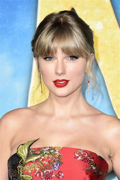 Including, but not limited to: TAYLOR SWIFT at Cats Premiere in New York 12/16/2019 - HawtCelebs