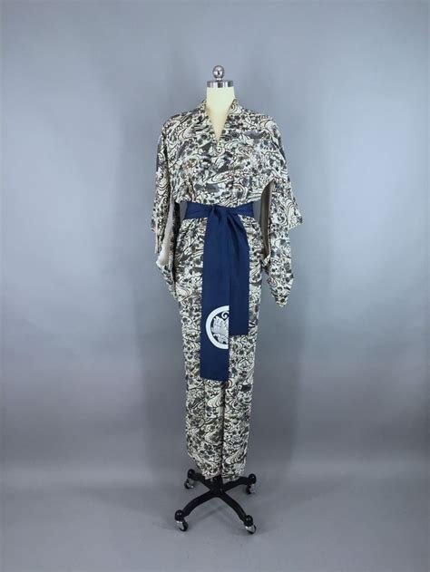 1950s Vintage Silk Kimono Robe Blue And Black Floral Print Vintage