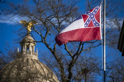 Mississippi Lawmakers Vote To Remove Confederate Icon From State Flag