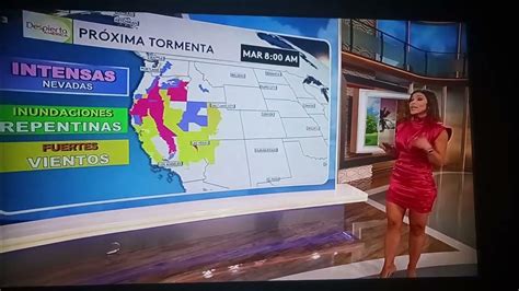 Jessica Delgado Sexy Legs Pink Outfit El Tiempo Despierta America Youtube
