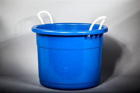 19 Gallon Blue Plastic Tub Rope Handles Am Party Rentals