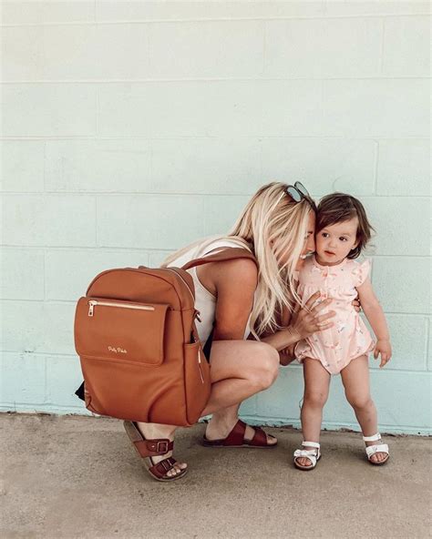 Shauna Rae (@stayinghomesawyer) • Instagram photos and videos | Mom