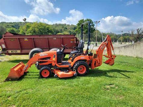 Kubota 25d 1 Loader Backhoe 25 Hp 4x4 Tractor W 60 Mower And Thumb