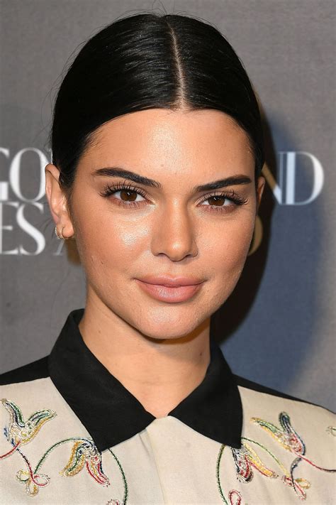 Kendall Jenner Acne She Gets Real About Dealing With Spots Glamour Uk