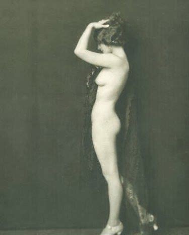 Nude Pictures Of Norma Shearer Are Simply Excessively Enigmatic