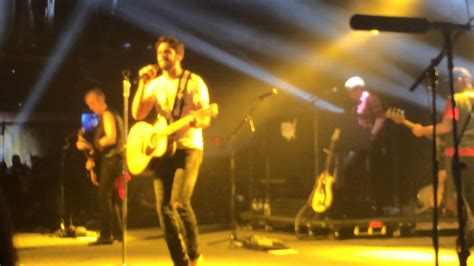 Thomas Rhett -Friends in Low Places (Garth Brooks Cover) Live at