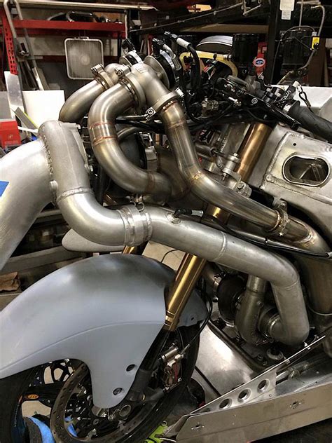 Compounding Boost In A Hayabusa Land Speed Engine