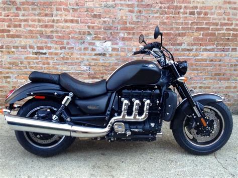 In aggiunta alle sue prestazioni impareggiabili, la nuova rocket 3 r sfoggia una muscolare presenza scenica e un autentico stile cruiser, con splendidi dettagli e finiture. 2013 Triumph Rocket III Roadster Cruiser for sale on 2040 ...
