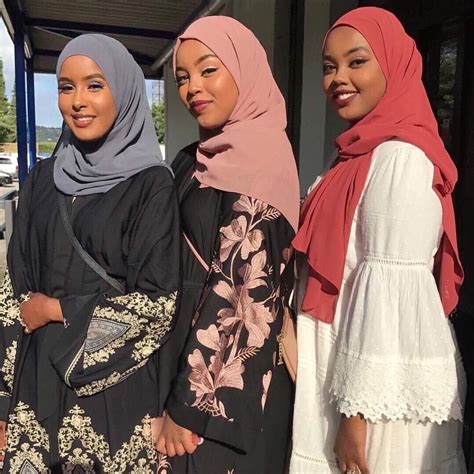 Pin By Halima On Somali Girls Are So Pretty Hijab Style Femme Hijab
