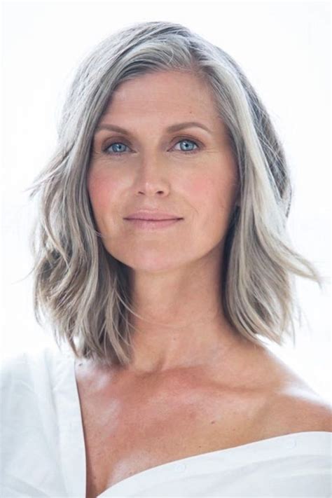 30 Beautiful Hairstyles For 50 Year Old Women